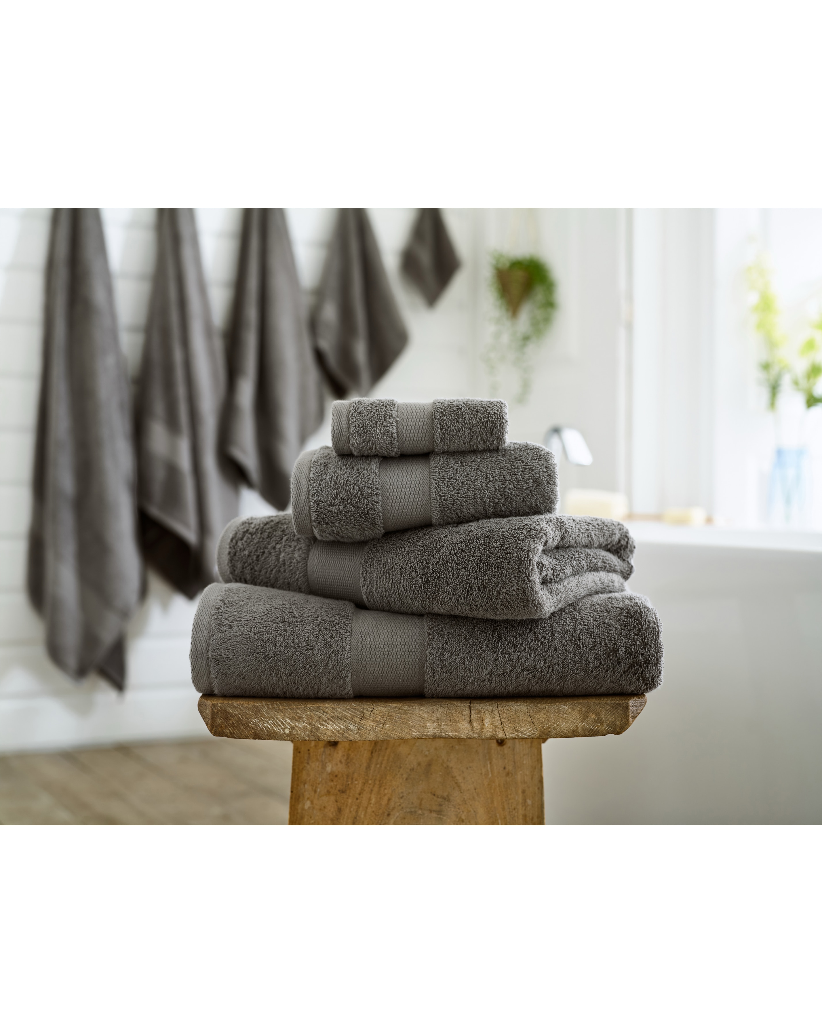 New In - Deyongs Egyptian Cotton 550gsm Towel