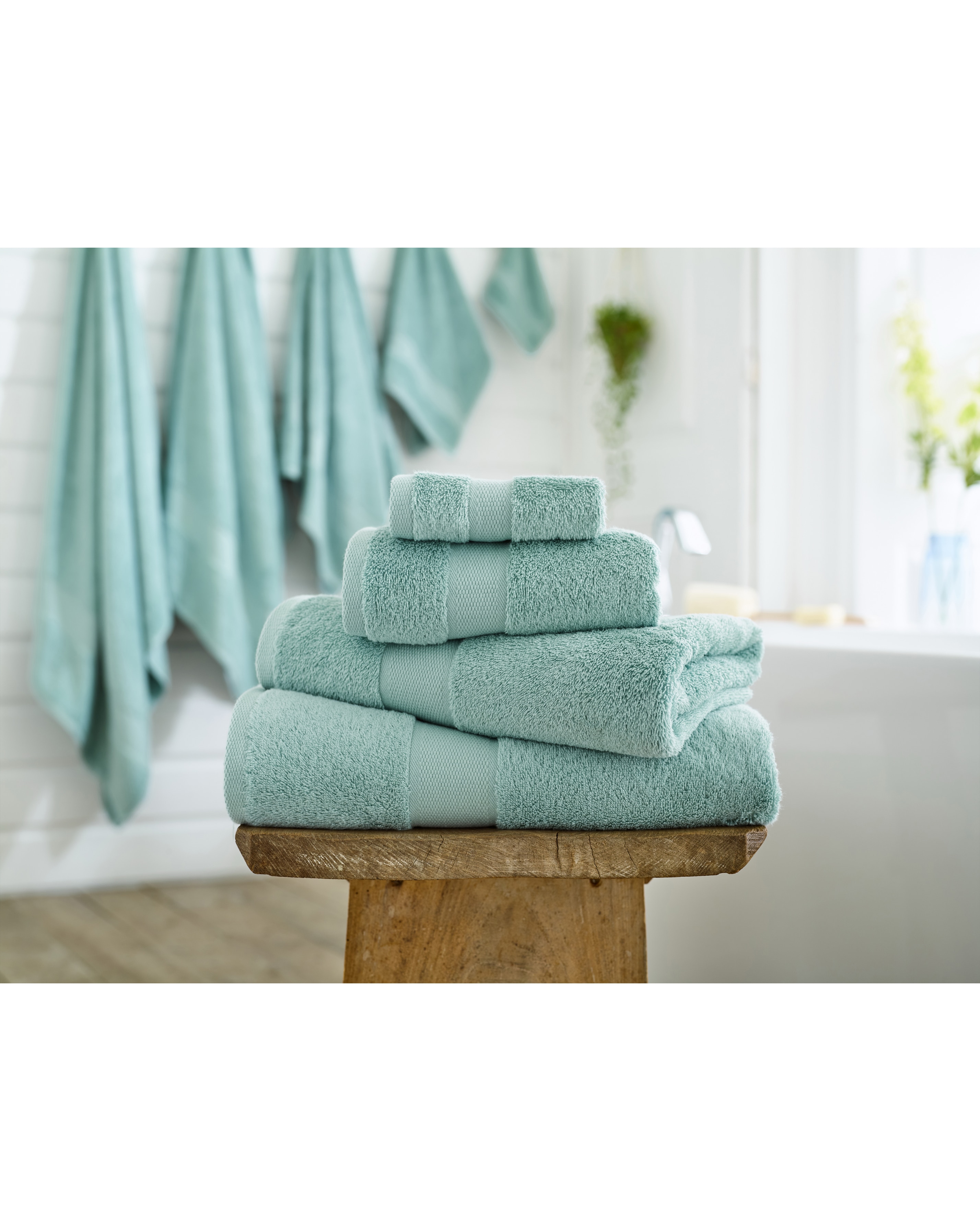 New In - Deyongs Egyptian Cotton 550gsm Towel