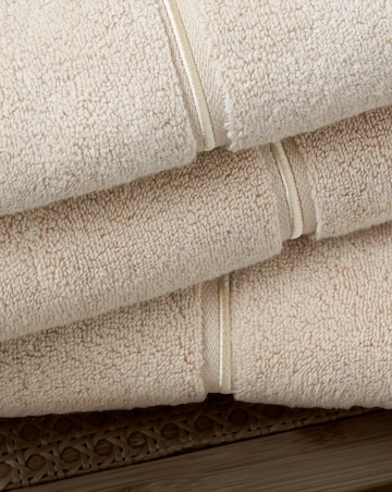 Bianca Zero Twist Satin Stitch Towel