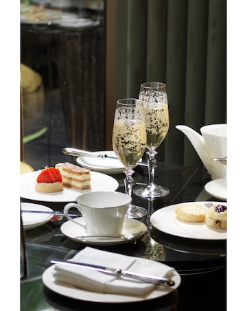 5* Athenaeum Hotel Luxury Restore Spa Day with Treatment and Prosecco for Two