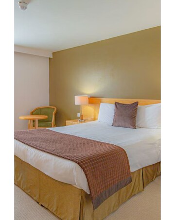 The Barn Hotel One Night Spa Break with Dinner & Treatments for Two E - Voucher