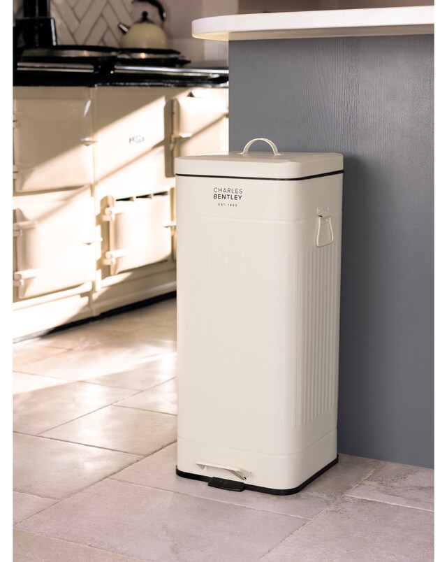 New In - Charles Bentley 30L Square Kitchen Bin