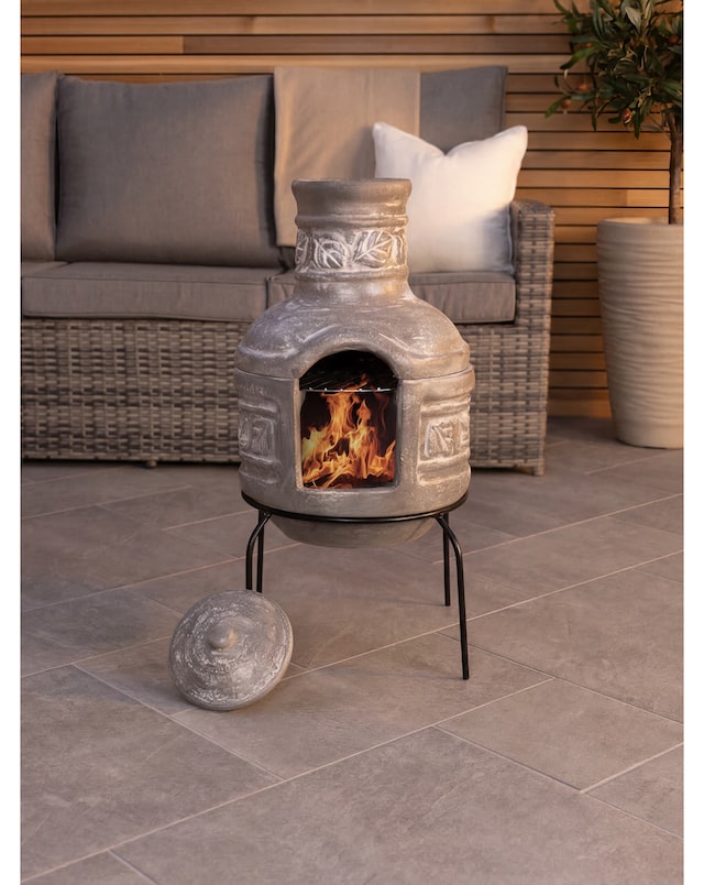 Charles Bentley Snug Granda Leaf Motif Clay Chimenea With Grill