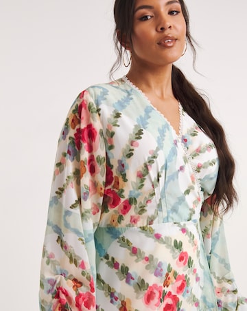 Hope & Ivy Kelda Floral Maxi Dress