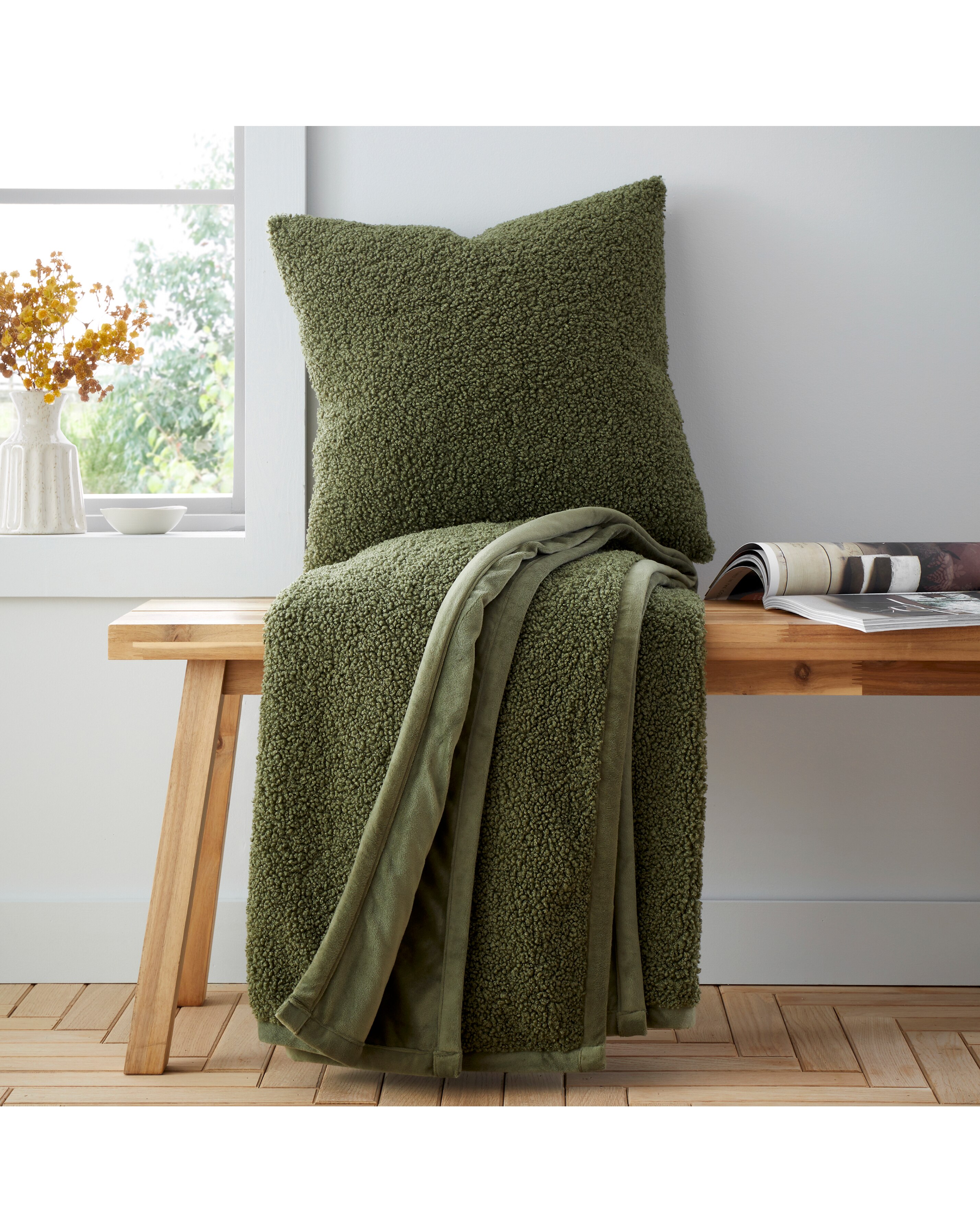 Catherine Lansfield Plain Raschel Large Throw - Latte by Catherine Lansfiel Raschel Blanket Catherine Lansfield Velvet Throw Catherine