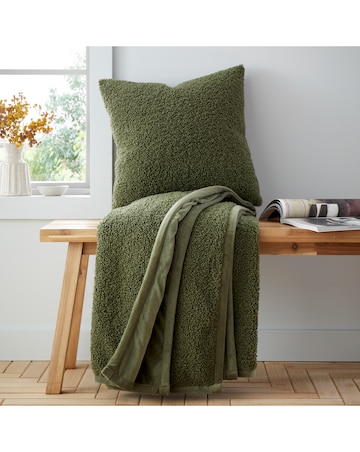 Catherine Lansfield So Soft Boucle Throw