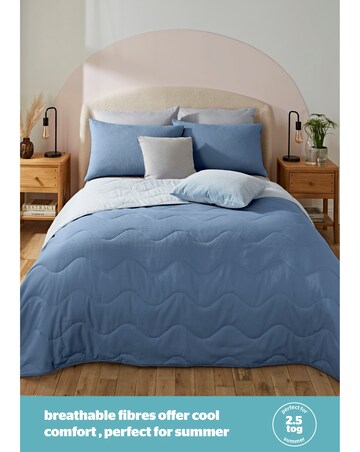 Silentnight Summer Breeze Reversible Coverless 2.5 Tog Duvet