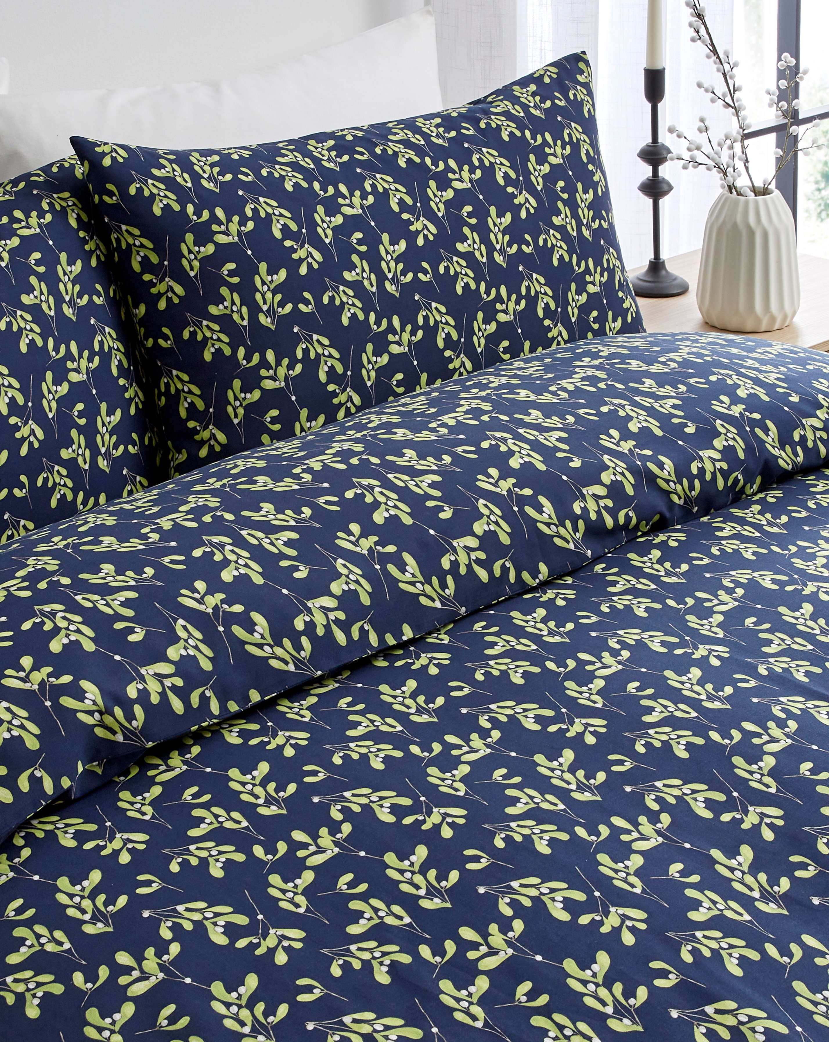 Mistletoe Duvet Cover Set