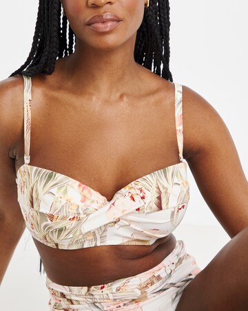 MAGISCULPT Twist Front Bikini Top