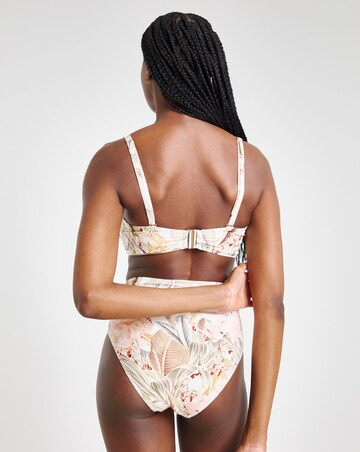 MAGISCULPT Twist Front Bikini Brief