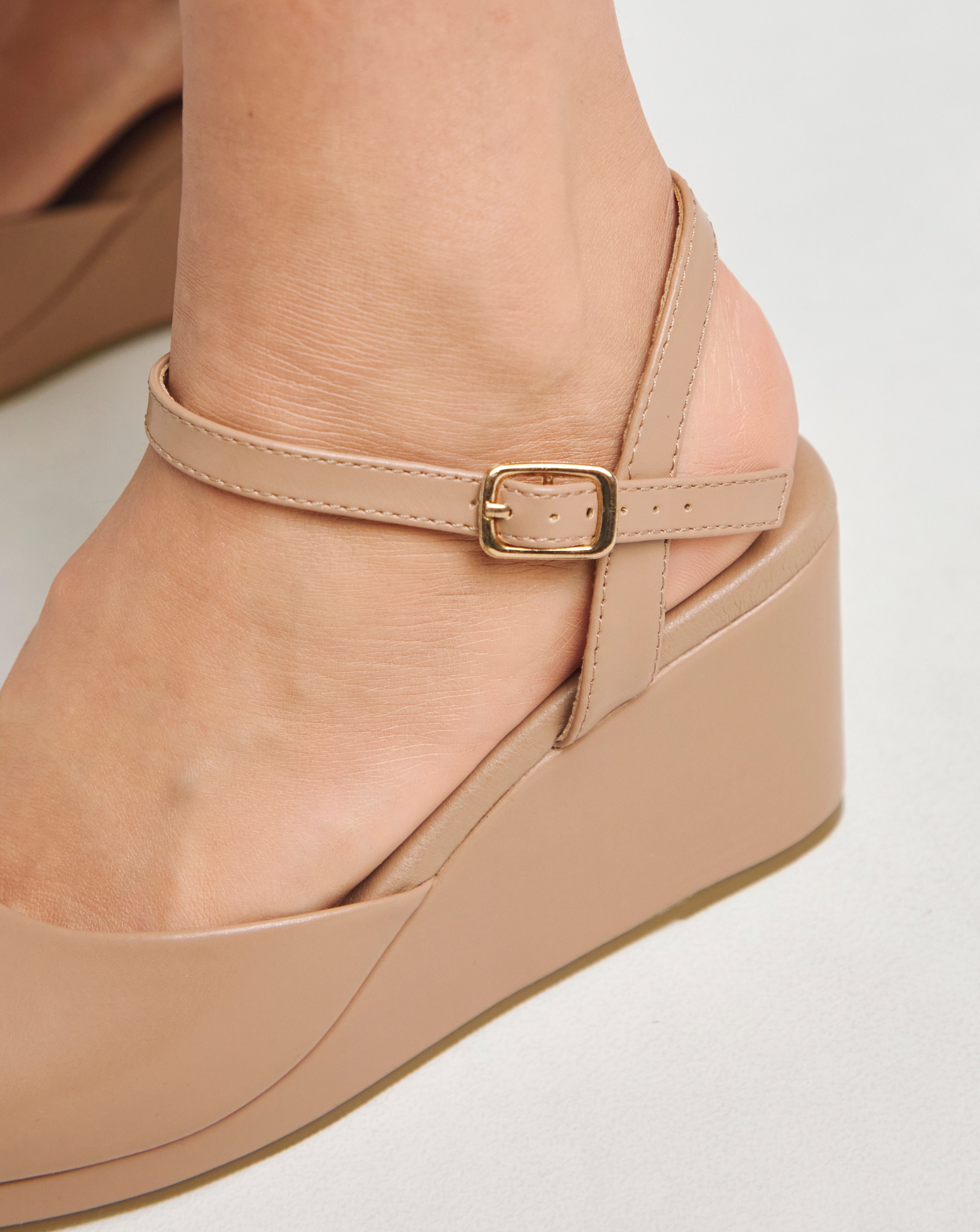 SNURULAN vrouwen sandalen-gladiatoren op een platt... - Grandado