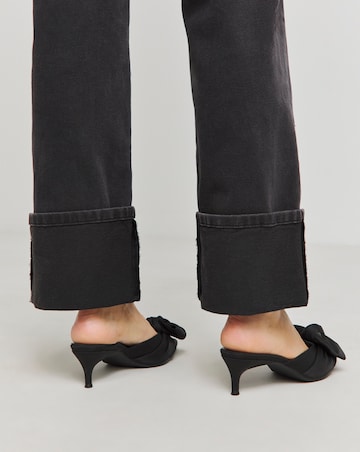 Pointed Bow Kitten Heel Mules Wide