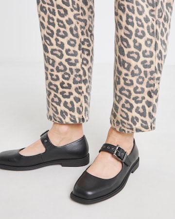 Radiance Square Toe Mary Jane Shoes Wide E Fit