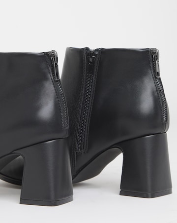 Kiana Zip Detail Shoe Boots - Wide Fit (E)