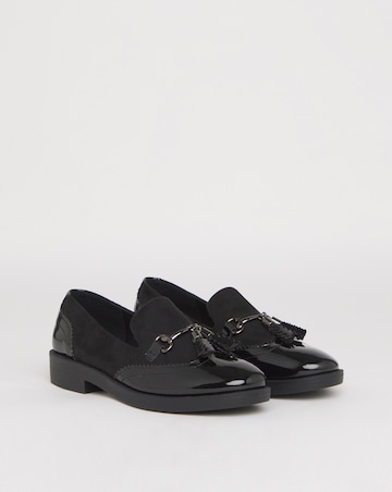 Drama Brogue Tassel Loafer - Standard Fit (D)