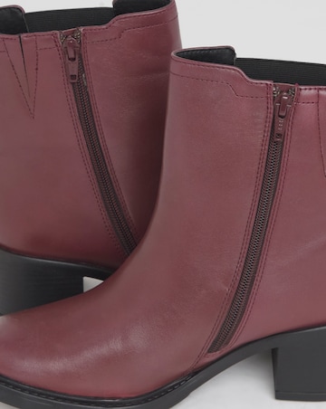 Lady Block Heel Chelsea Boots - Wide Fit (E)