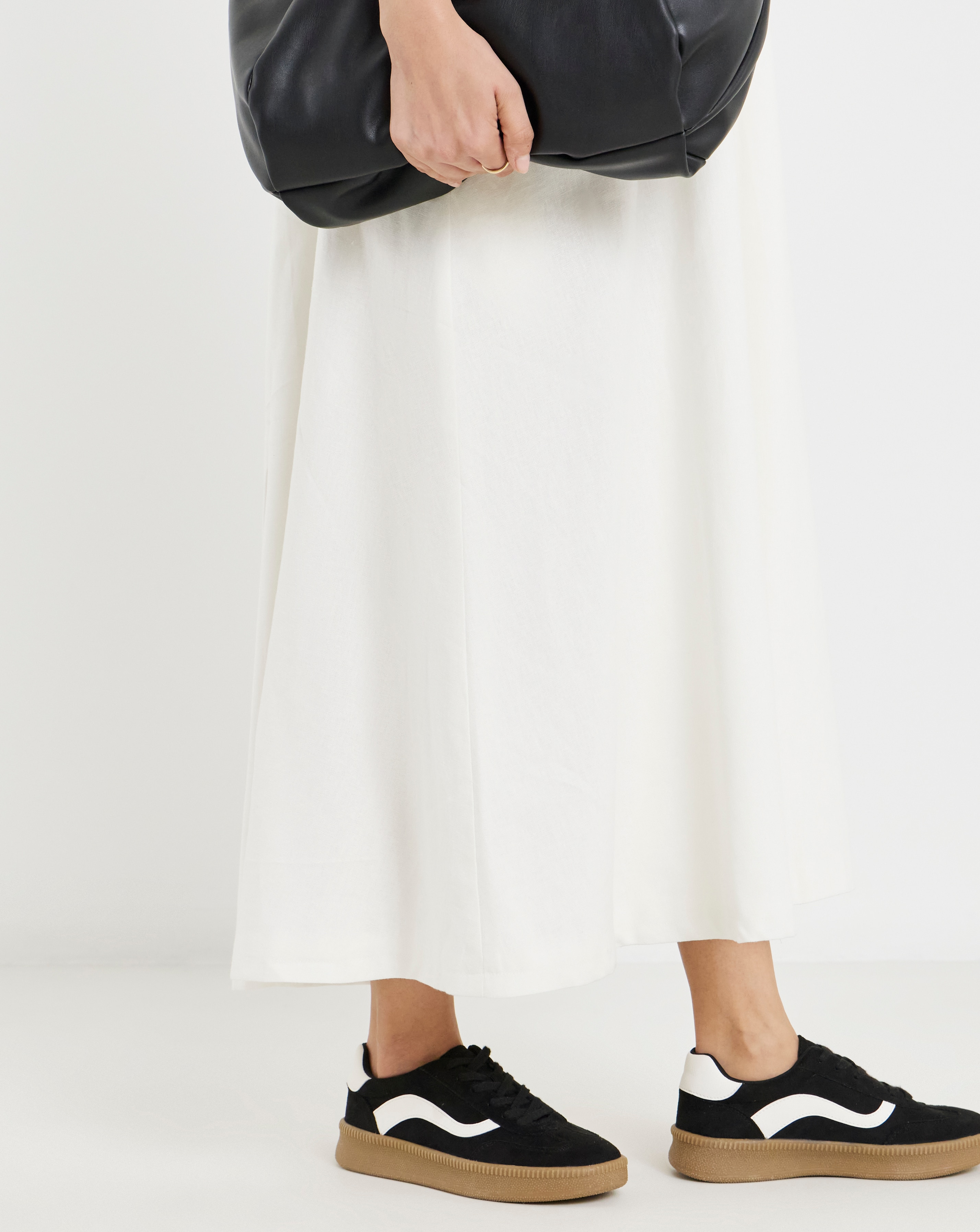 New In - Chunky Retro Trainer Extra Wide