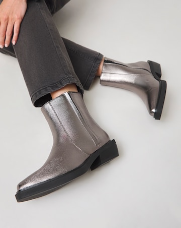 Azora Stretch Seam Western Boots Wide E Fit