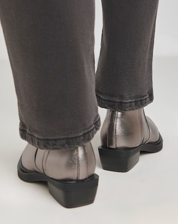 Azora Stretch Seam Western Boots Wide E Fit