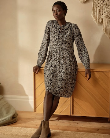 FatFace Tara Mono Floral Midi Dress