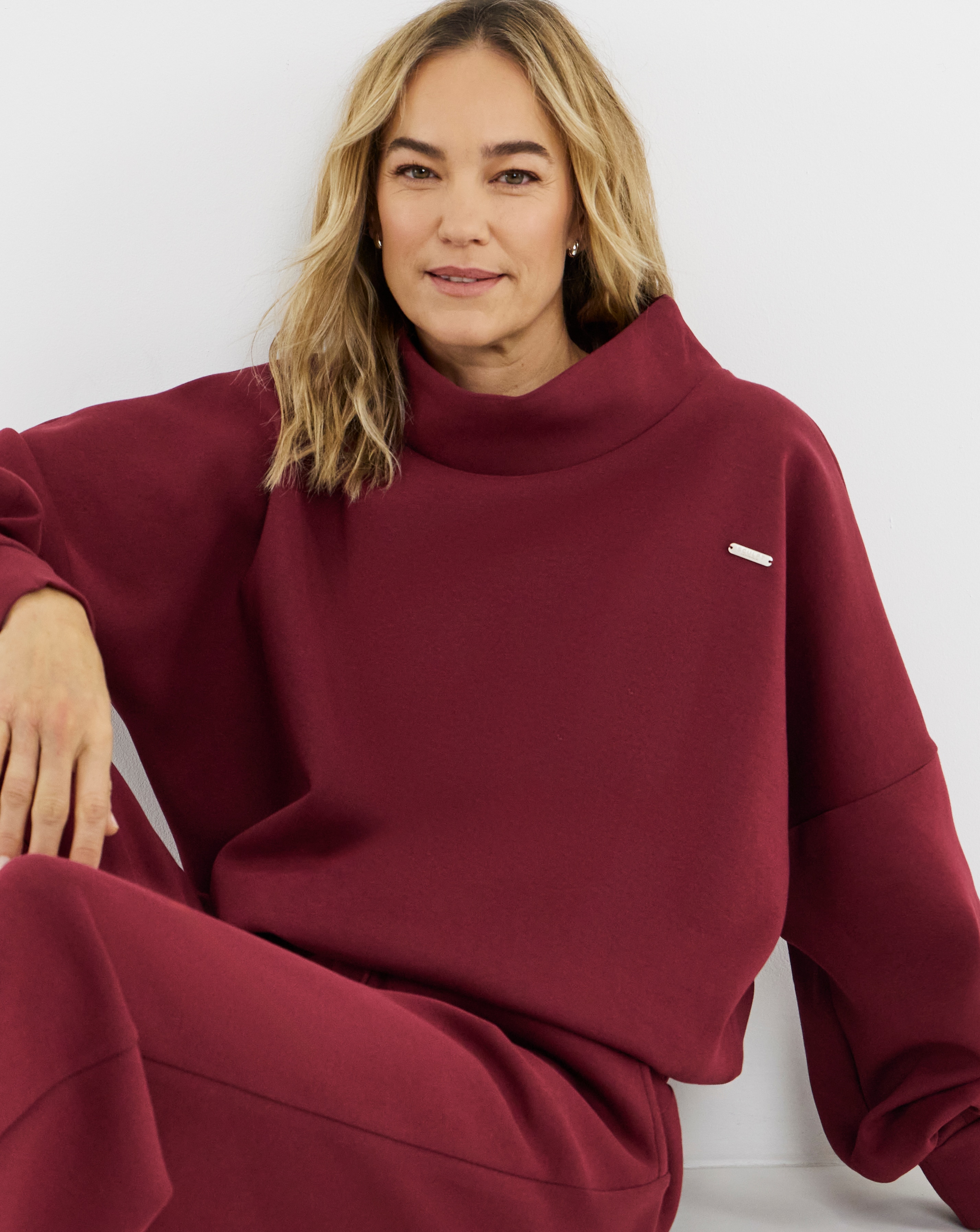 New In - SCULPT ACTIVEWEAR HIGH NECK JUMPER