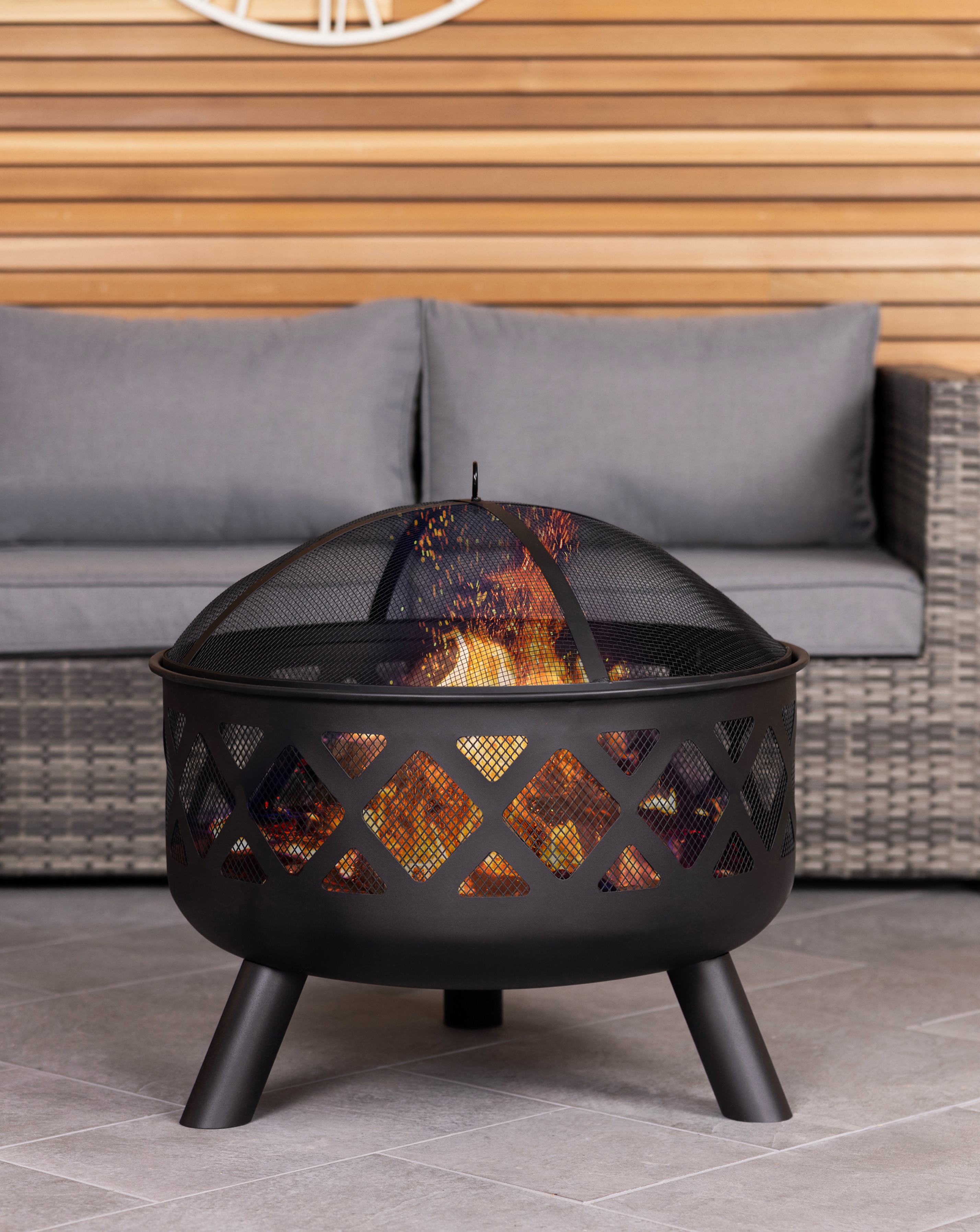 New In - Charles Bentley Round Fire Pit
