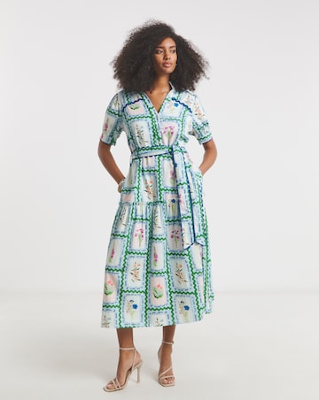Hope & Ivy Lilth Postcard Print Maxi Dress