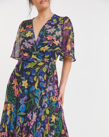 Hope & Ivy Nesta Maxi Wrap Dress