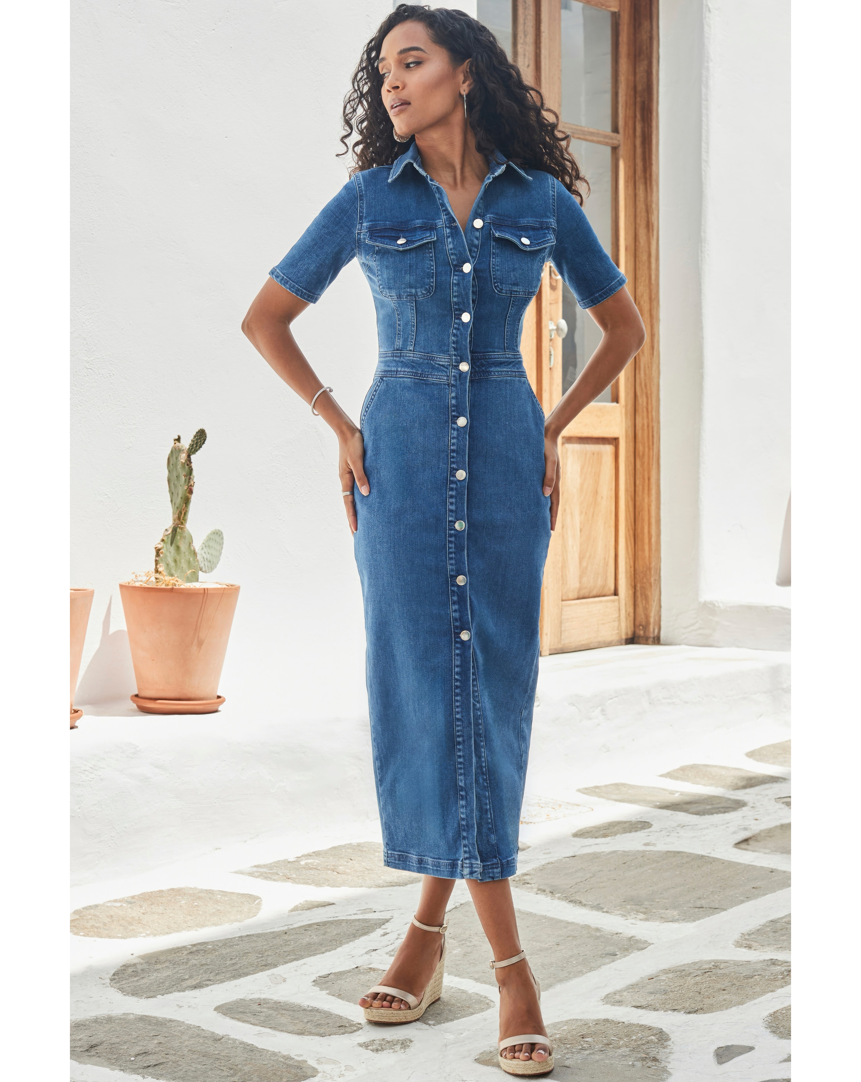 Sosandar Short Sleeve Midaxi Dress