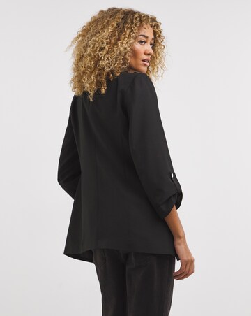 Black Throw on Blazer