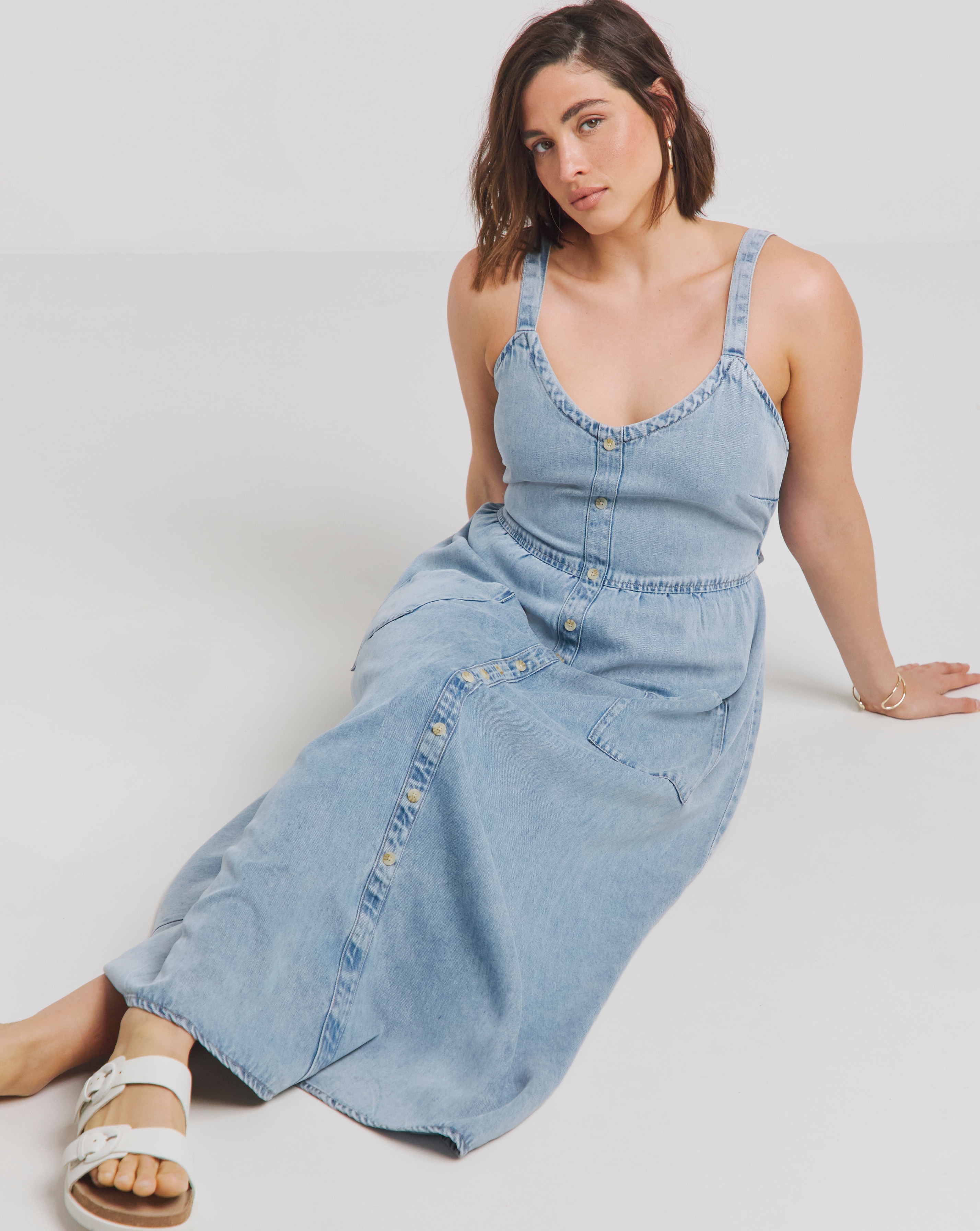 Light Wash Bow Back Maxi Dress