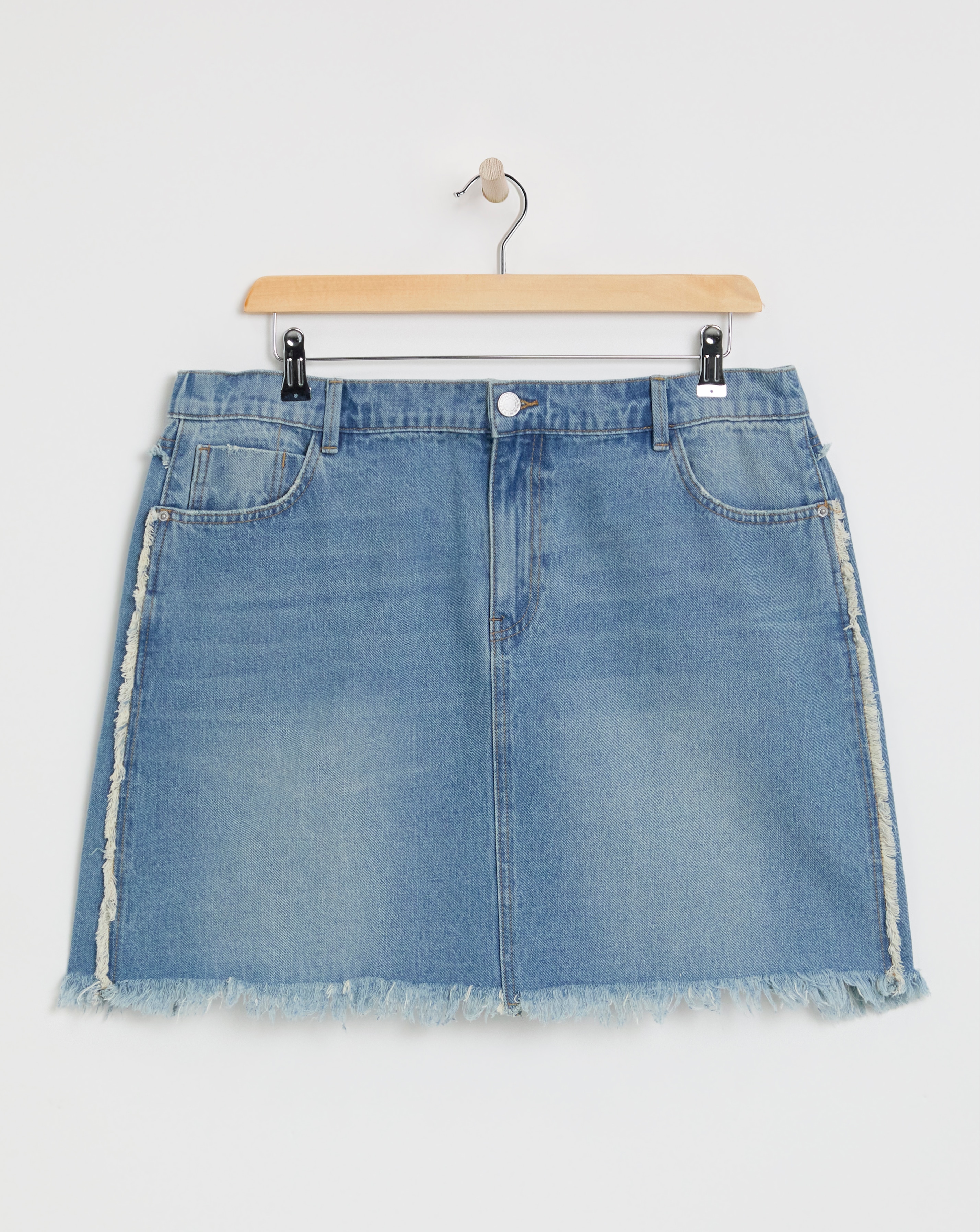 Light Wash Frayed Hem Denim Mini Skirt